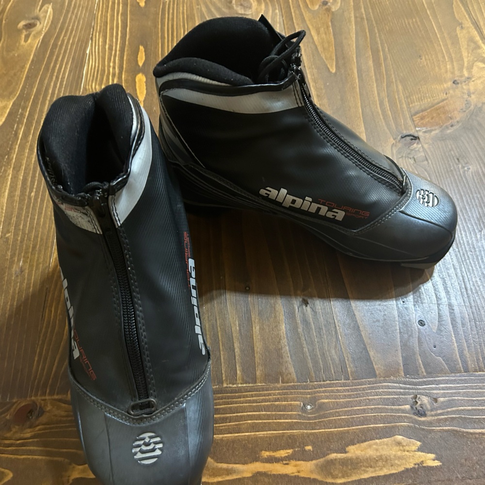 X-country boots